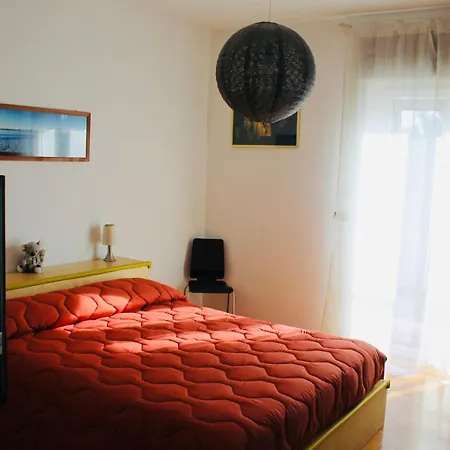 Cape White Apartment *